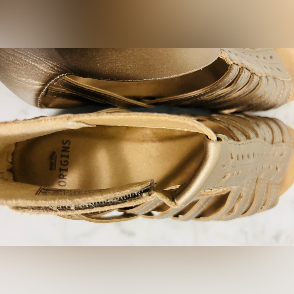 Earth Origins Bevvy Gladiator Sandals – 8M Gold - Picture 11 of 16